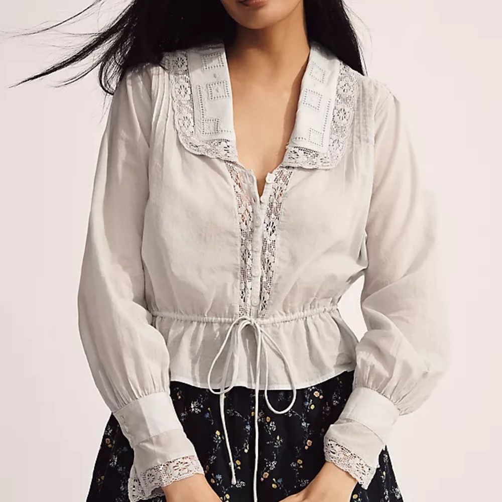 Anthropologie lace placket long sleeve  Trim Blouse
